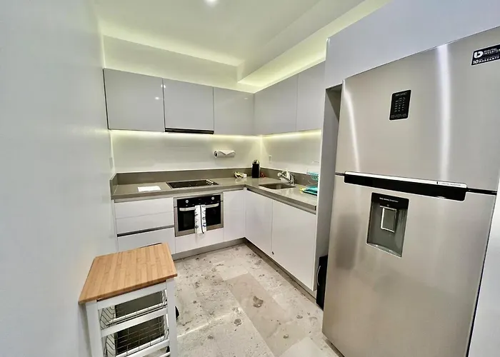 Quiet & Luxurious With The Location *