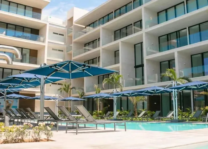 Quiet & Luxurious With The Location Apartment